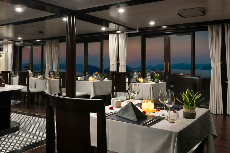 Lily 2D1N Cruise: Ha Long Bay, Sung Sot, Ti Top - Food, drinks, and service
