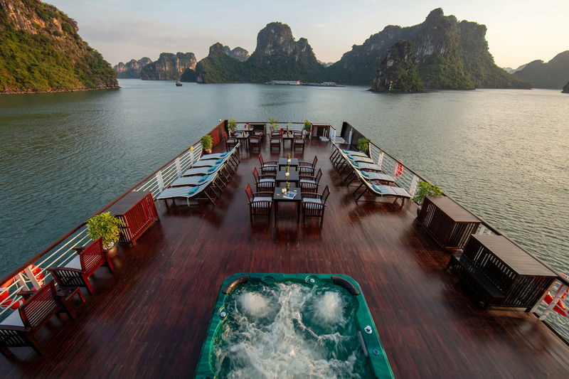 Lily 2D1N Cruise: Ha Long Bay, Sung Sot, Ti Top - What the price buys, and what it does not