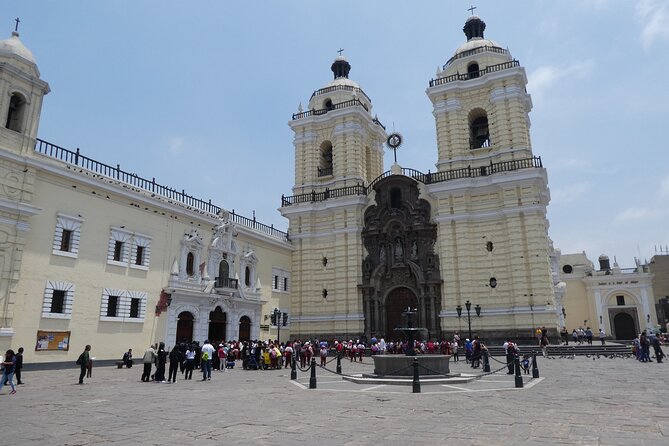 Lima Airport Transfers: Lima City to Jorge Chavez Airport LIM in Standard Van - Directions