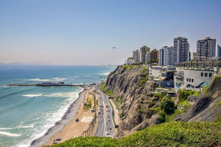 Lima: Barranco and Pachacamac Ruins Guided Tour - Tour Duration and Guide Commentary
