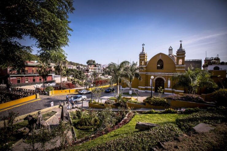 Lima: Barranco and Temple of Pachacamac Half Day Tour - Experience Highlights