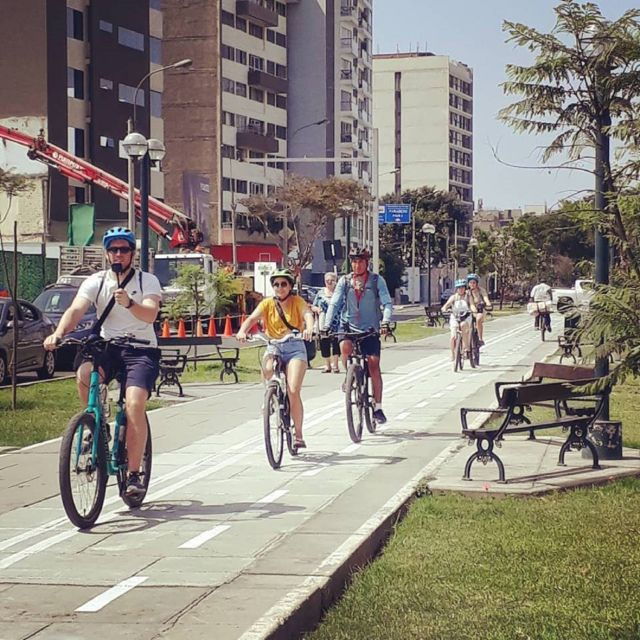 Lima: Bike Tour in Miraflores and Barranco - Tour Description