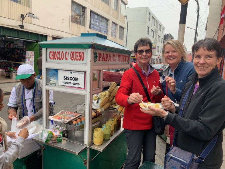 Lima: Flavors and Tradition Walking Tour With Food Tasting - Tour Overview