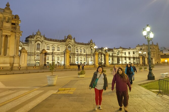 Lima Historic Center and Catacombs Small-Group Nighttime Tour - Common Questions