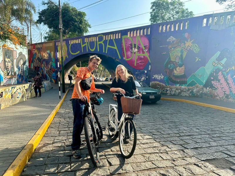 Lima Kennedy Park & Love Park Half-Day Bike Tour - Barranco’s murals, mansions, and Bridge of Sighs