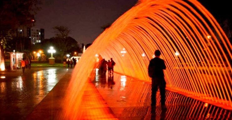 Lima: Magic Fountain Park and Bohemian Barranco Tour - Tour Details