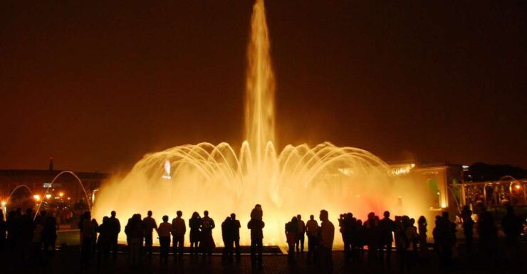 Lima: Magic Water Circuit Entry and Guided Tour With Pickup - Experience Highlights