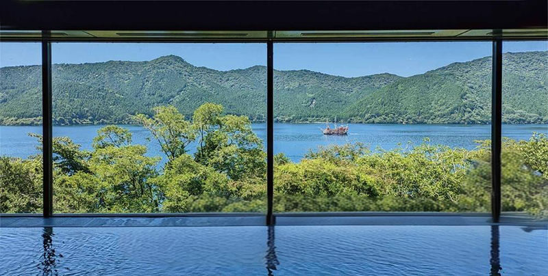 Limited Fireworks Departing from Tokyo: Atami Fireworks Festival & Hakone Shrine One-Day Tour - Should you book it?