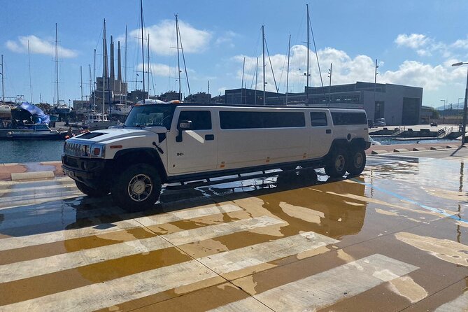 Limousine & Nightclub Barcelona - Access to Top Nightclub Without Waiting