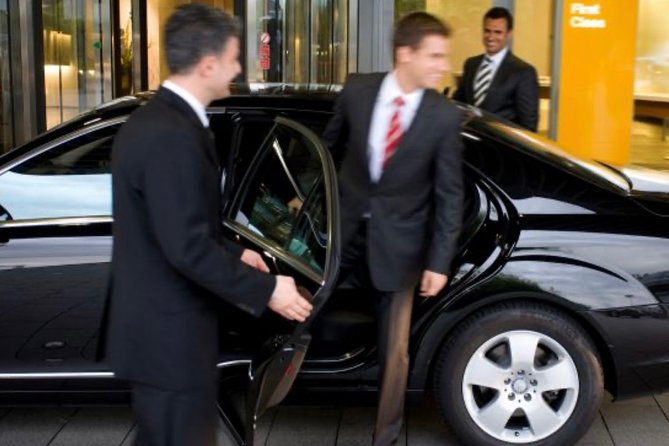 Limousine Transfer Service From Rome Center (Aurelian Walls) to Airports - Inclusions and Features