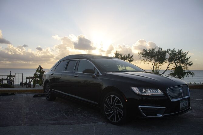 Lincoln Stretch Limo From Cancun Hotel Zone to Cancun Airport - Reliable and Punctual Pick-Up and Drop-Off