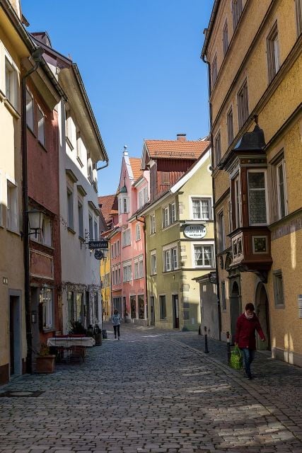 Lindau - Town Highlights Walking Tour - Bavarian Lion Statue and Stone Lighthouse
