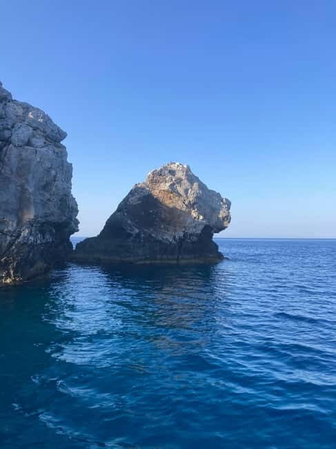 Lindos: Discover the Gems of Lindos - Private Speedboat Tour - An In-Depth Look at the Lindos Speedboat Tour