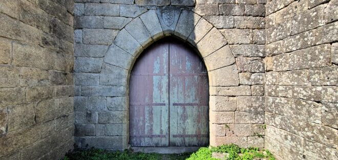 Lindoso: Castle and Village Guided Tour - Experience Features and Flexibility