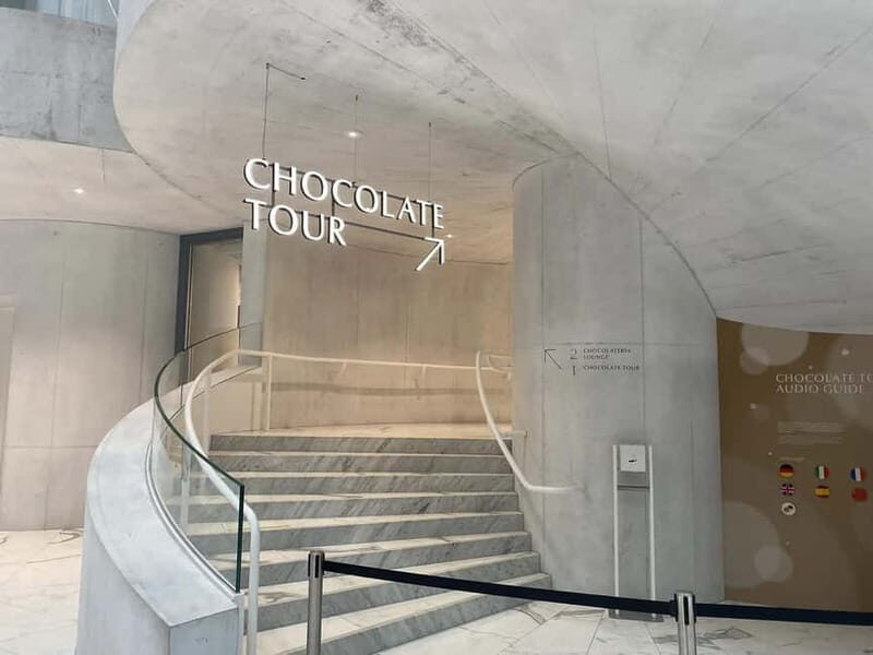 Lindt Home of Chocolate & Lake Zurich Boat tour - The Lindt Home of Chocolate: A Treat for All Senses