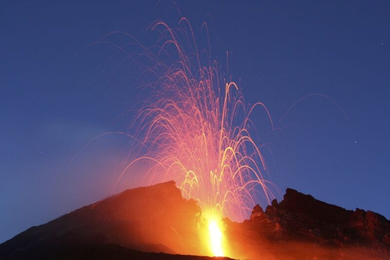 Linguaglossa: Mt Etna Summit Crater Hike with Optional 4x4 - FAQ