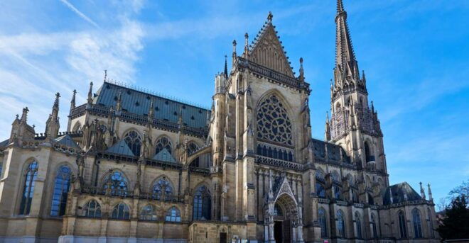 Linz Old Town Private Walking Tour and Cruise - Tour Description