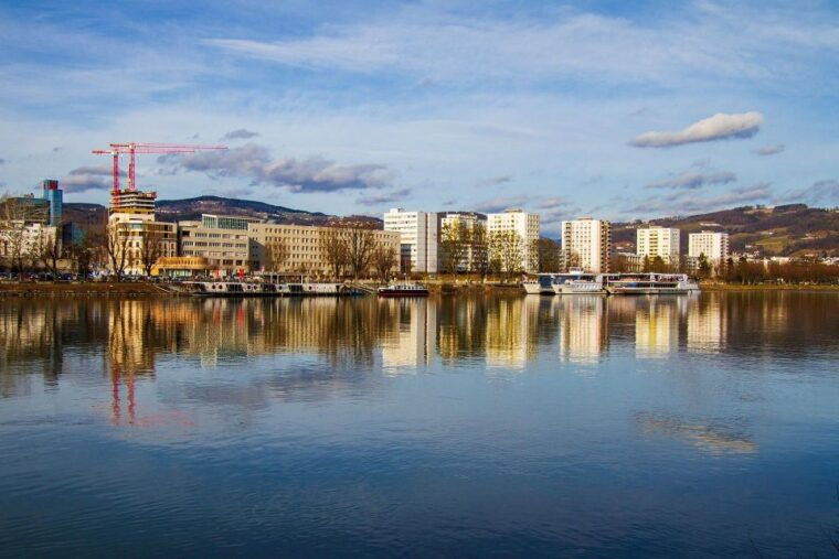 Linz - Private Historic Walking Tour - Value and Practical Considerations