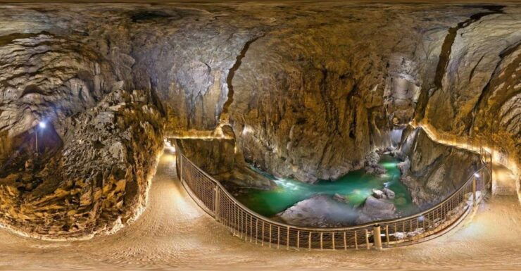 Lipica Stud Farm and ŠKocjan Caves From Trieste - Experience Highlights