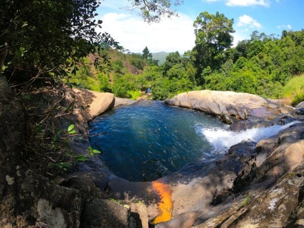 Lipton's Seat & Diyaluma Waterfall Adventure Tour" - Frequently Asked Questions