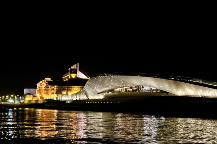 Lisboa by Night Sailing Tour - Experience Description