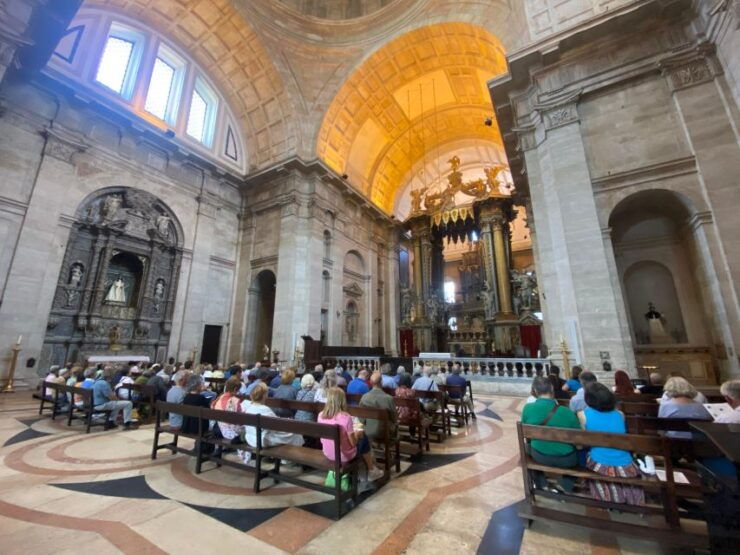 Lisboa: Entrance Tickets to Mosteiro De São Vicente De Fora - Languages Available for Tours