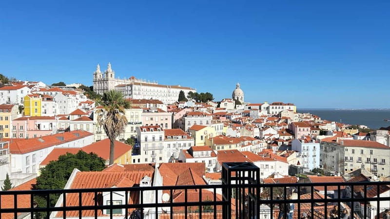 Lisboa: Tuk Tuk ride in Alfama & pick-up you at the hotel. - The Itinerary: What to Expect