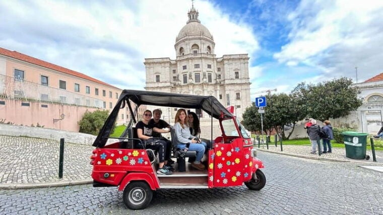 Lisboa: Tuk Tuk ride in Alfama & pick-up you at the hotel. - What Makes This Tour Special?