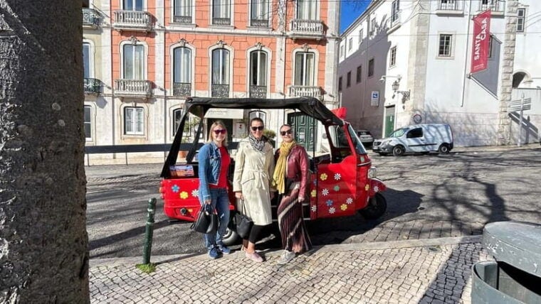 Lisboa: Tuk Tuk ride in Alfama & pick-up you at the hotel. - Final Thoughts: Who Will Love This Tour?