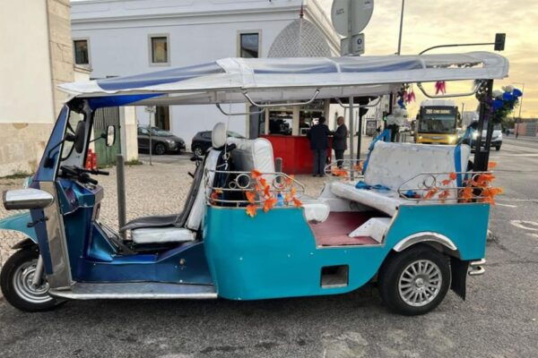 Lisbon: 1-HOUR Guided Tuk Tuk Tour in Old Town & City Center - Exclusions