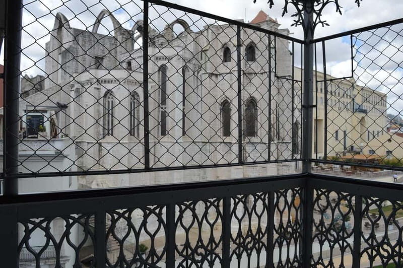 Lisbon: 2.5-hour city tour with 4 local tastings - Why This Tour Is a Great Choice