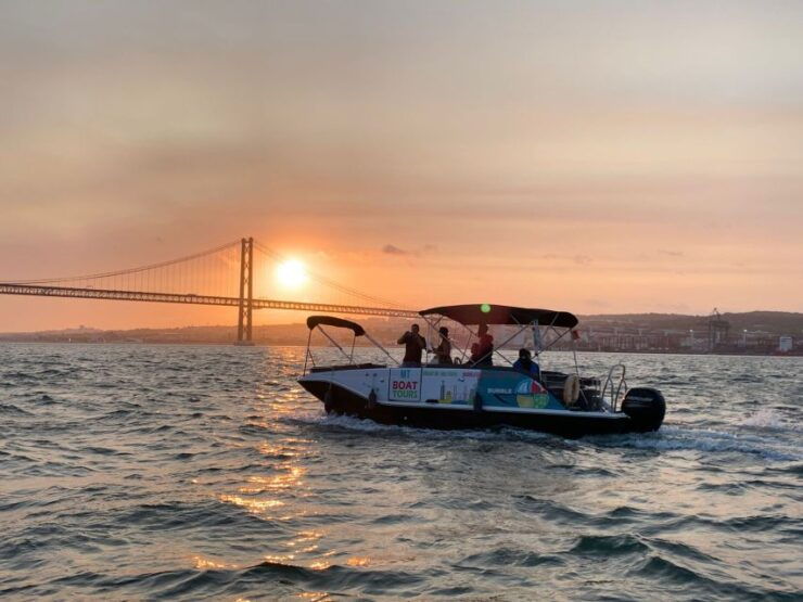 Lisbon: 2-Hour Private Boat Tour With 6 Bottles of Champagne - Experience Highlights