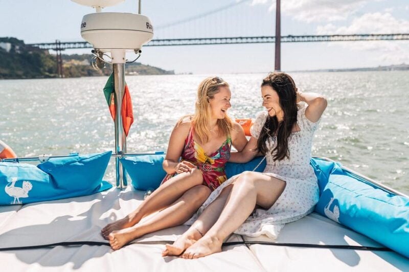 Lisbon: 2h Private Luxury Sunset Cruise with Welcome Drink - Setting Sail in Lisbon: What You Can Expect