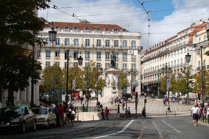 Lisbon 3-Hour Bohemian Walking Tour of Chiado and Bairro Alto - Chiado District: Bohemian Spirit and Artistic Heritage