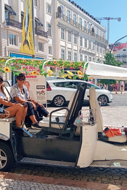 Lisbon: 3-Hour Private Sightseeing City Tour by Tuk Tuk . - Cafés and Museums