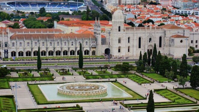 Lisbon 3 Hours City Tour - The Sum Up