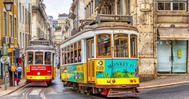 Lisbon: 3 Hours Sightseeing Tour by Eletric Car - Itinerary Highlights