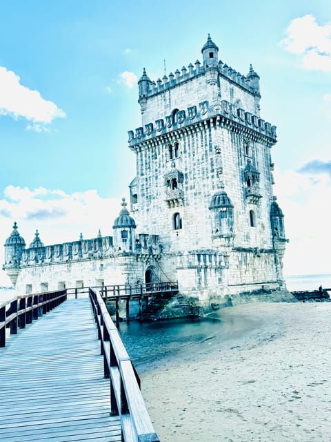 Lisbon: 3-Hours Sightseeing Tour by TukTuk - Itinerary Highlights