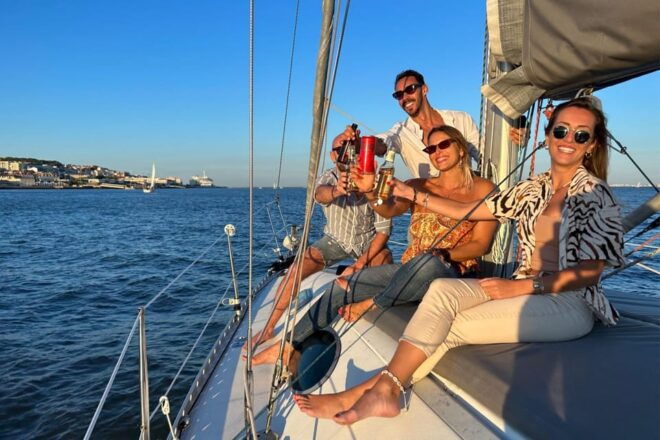 Lisbon: 3 Hrs Private Sunset Tour - Inclusions and Amenities