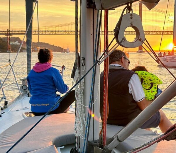 Lisbon: 3 Hrs Private Sunset Tour - Customer Feedback