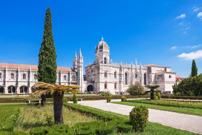 Lisbon 3-in-1 Hop-On Hop-Off Bus and Tram Tours - General Information