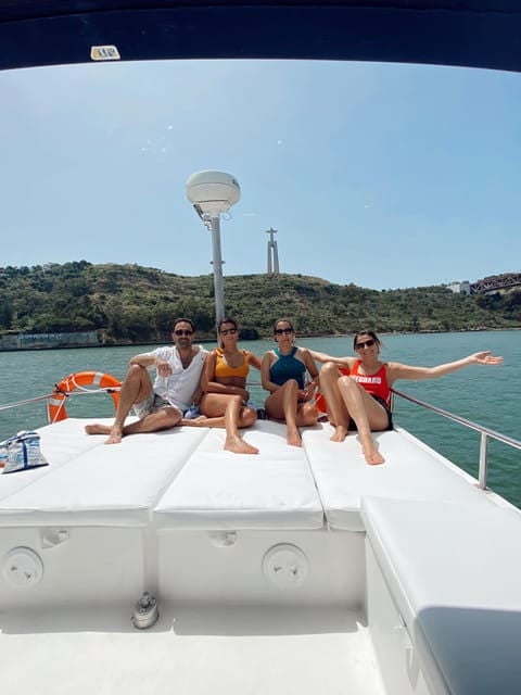 Lisbon: 3H Private Catamaran Tour With Swimming - Onboard Amenities