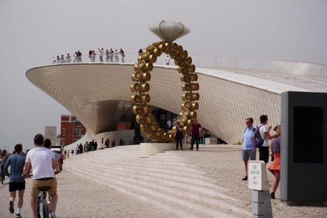 Lisbon: 4 Hours Comprehensive Tour in a Tesla - Tour Description