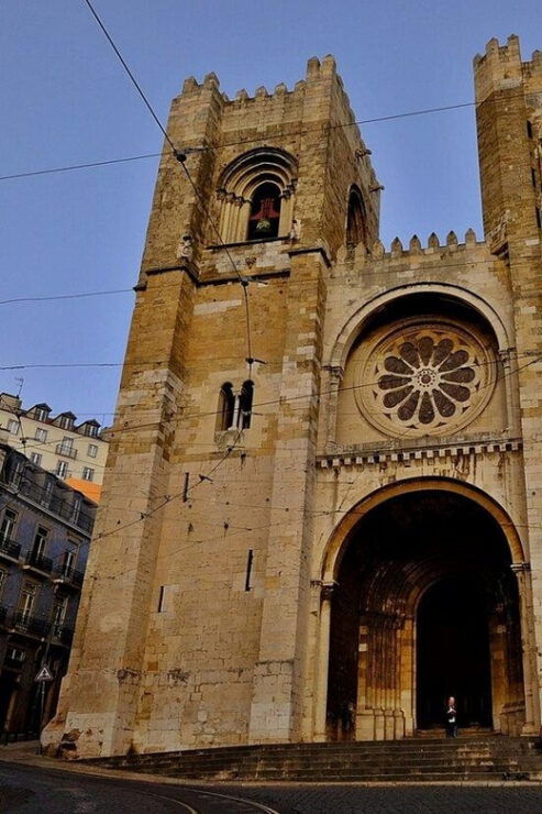 Lisbon (4 Hours) Private Tour by Electric Tuk Tuk - Good To Know