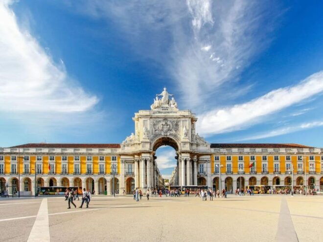 Lisbon (4 Hours) Private Tour by Electric Tuk Tuk - Experience Features