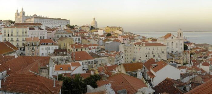 Lisbon: 7 hills Tuk Tuk pivate Tour with Local Guide - Who Would Love This Tour?