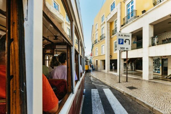 Lisbon: 72/96-Hour Hop-On Hop-Off Bus, Tram & Boat Ticket - Negative Review - Difficulties With the Ticket
