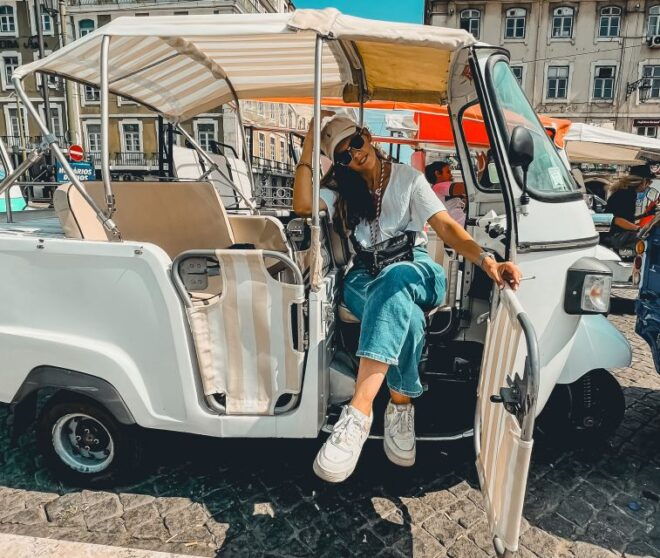 Lisbon 7Hills: 2h30min With a Local Tuk Tuk Driver - Free Cancellation and Flexible Payment