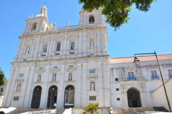 Lisbon 7Hills: 2h30min With a Local Tuk Tuk Driver - Frequently Asked Questions