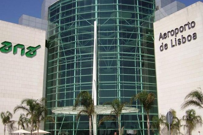 Lisbon Airport Transfer to Ericeira or Setúbal - Pickup Location and Procedure